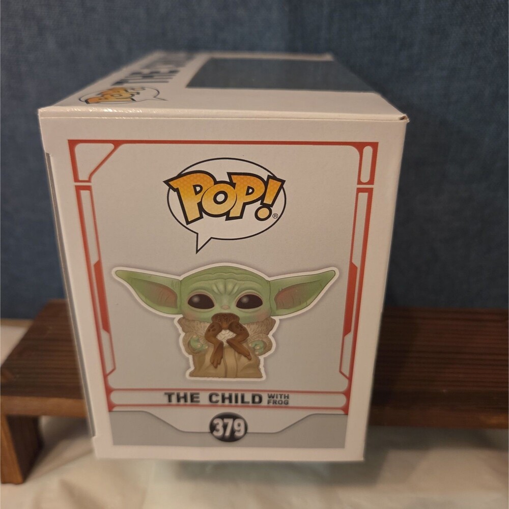 Funko Pop Star Wars The Child With Frog #379 Grogu Vinyl Figure MIB - Picture 10 of 16